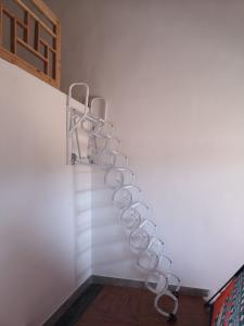 壁挂式伸缩楼梯